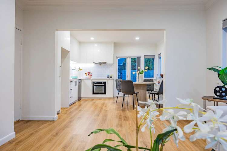 1/14 Taharoto Road Takapuna_10