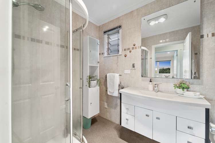 29 Hatherlow Street Glenfield_14