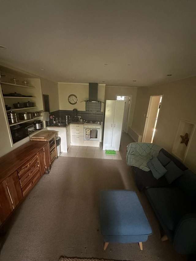 Quite quirky 2 bedrooms flat nestled in the