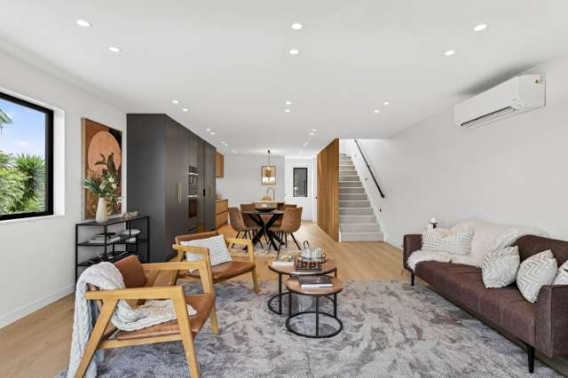 Luxury Freehold Living with Iconic Sky Tower Views