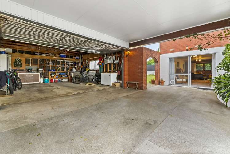 12 Cheops Street Westbrook_13