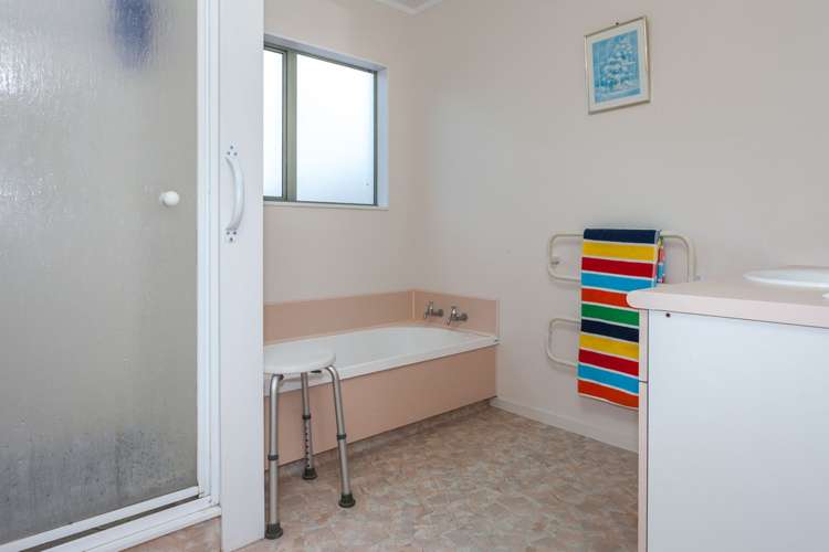 221 Ocean Road Whangamata_17