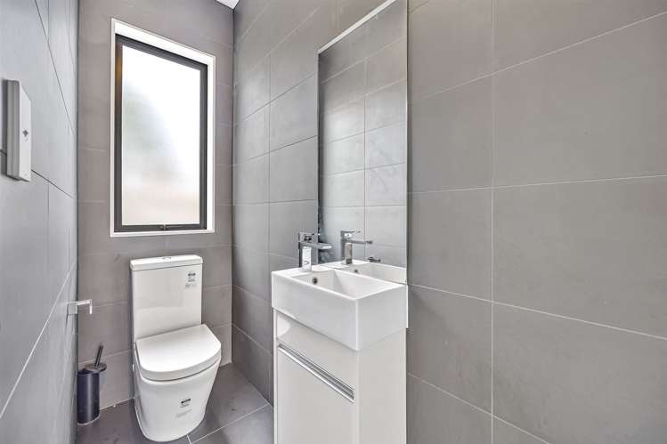 1 Shelby Lane Flat Bush_23