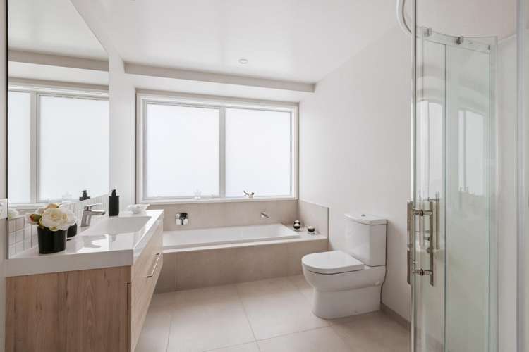 74 Whakaturou Crescent Pyes Pa_19