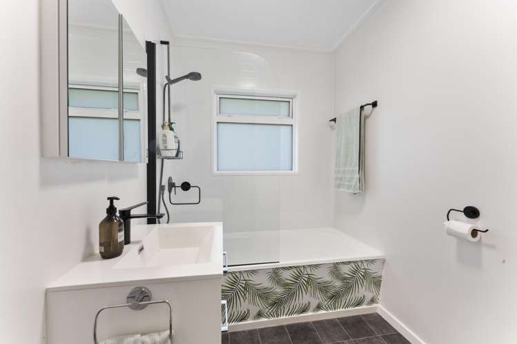 73A Great North Road_4