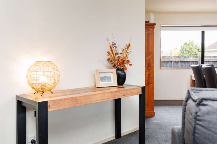 17 Daniel Place Kelvin Grove_12