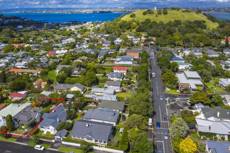 35 Allenby Avenue Devonport_18