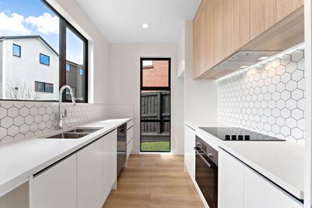 10D Serjeant Street Henderson_2