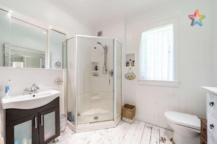 1/32 Hair Street Wainuiomata_14