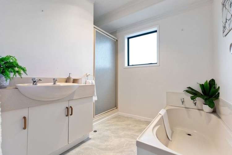 25 Lucerne Place 1185_8