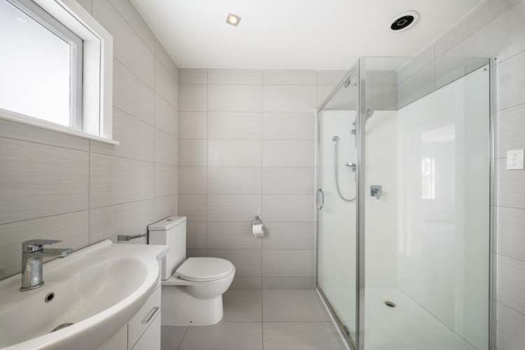 8 Nandana Drive Glen Eden_14