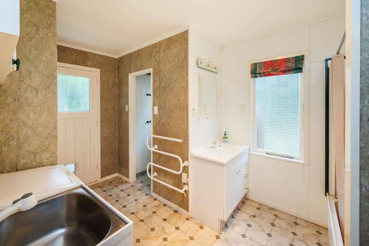 111 Koputara Road Himatangi Beach_14