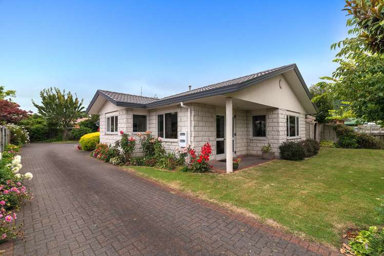 8 Ashmore Place Fairy Springs_0