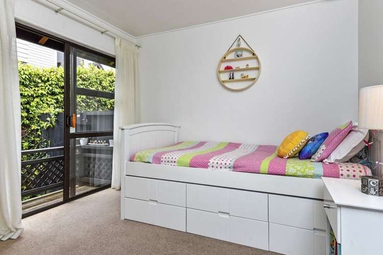 14 Commodore Parry Road Castor Bay_15