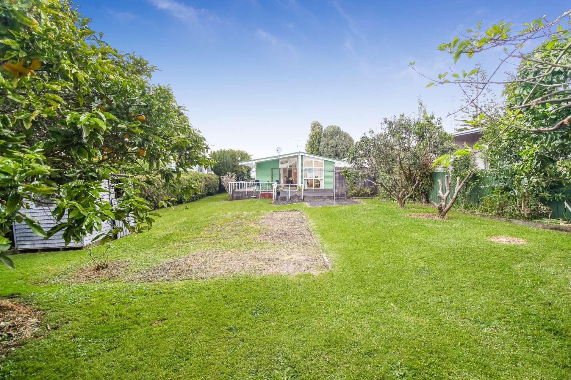 78 Roberts Road Te Atatu South_0