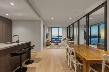 4401/10 Commerce Street_3