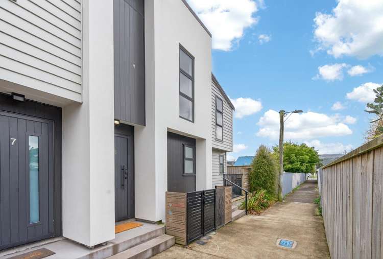 8/25 Bush Street Naenae_19