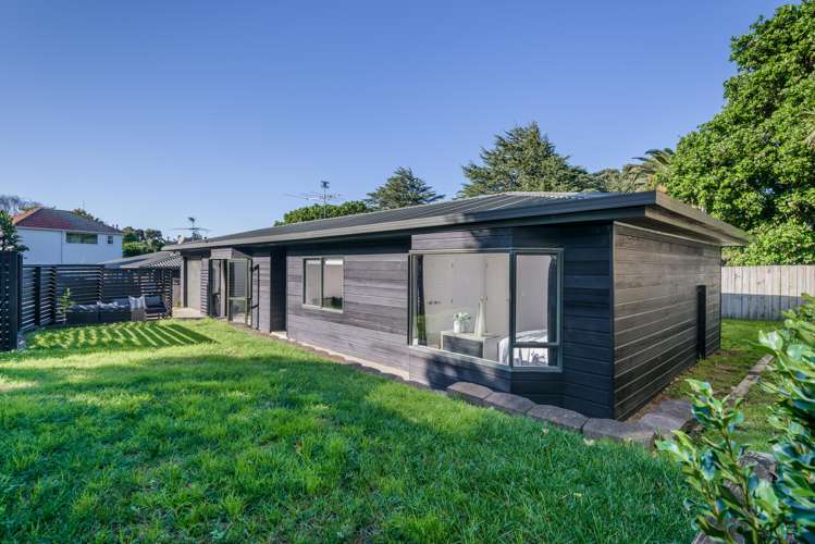 2/36a Paihia Road Onehunga_11