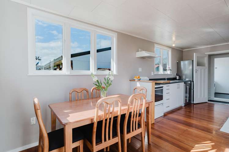 178 Nixon Street Hamilton East_10