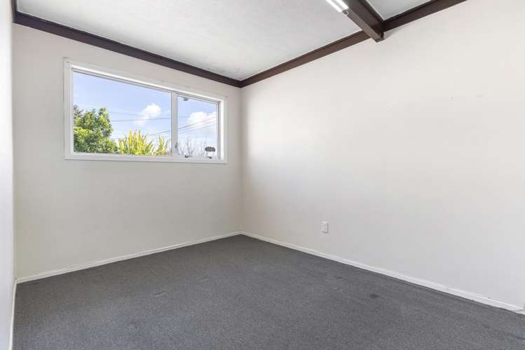 1 and 2/49 Orams Road, Manukau Hill Park_6