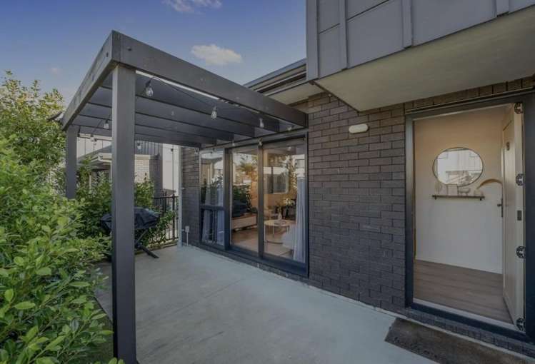 63 Black Beech Crescent Takanini_15
