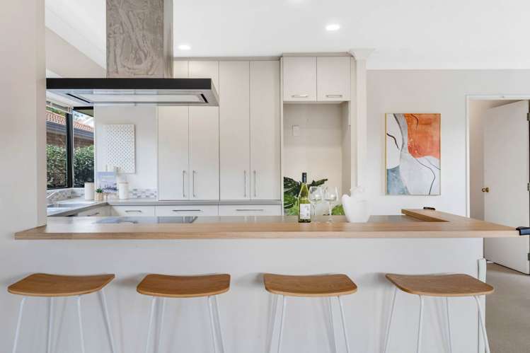 3/6 Marbeth Court Botany Downs_7