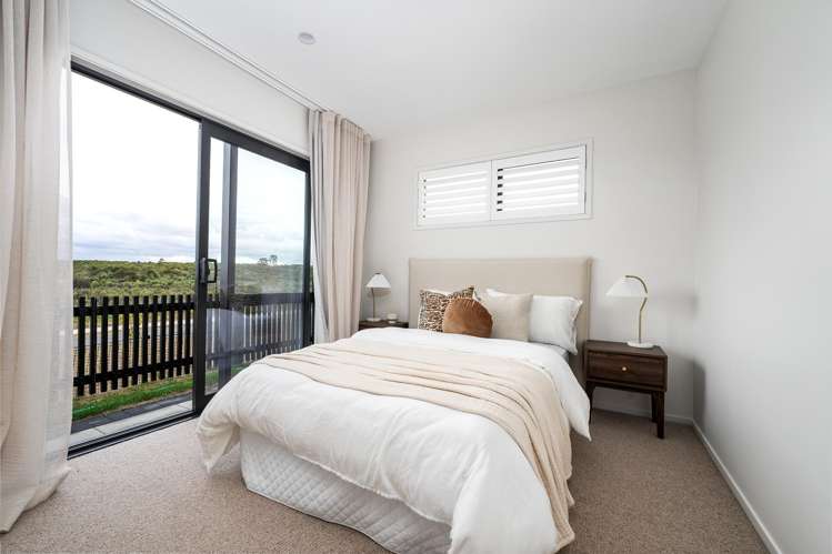 17 Horseshoe Terrace Baverstock_13