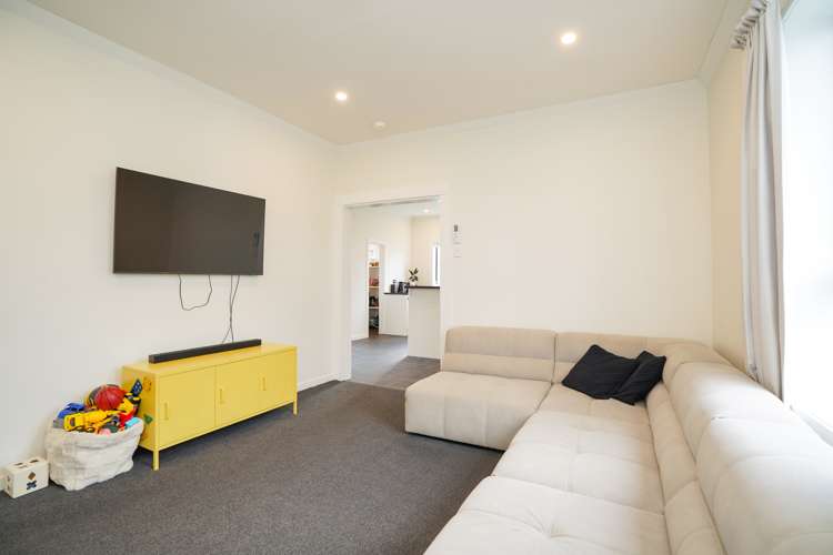 123 Bamborough Street Richmond_5