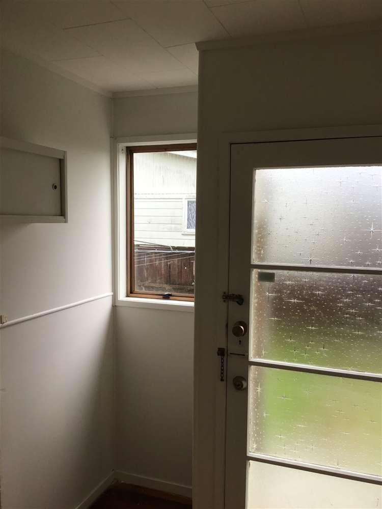 180 Mahia Road Wattle Downs_11