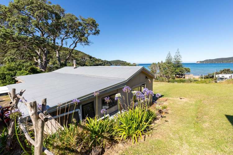 1 Rosalie Bay Road_0