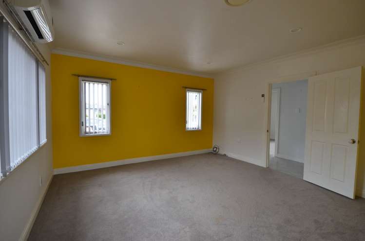 1/134 Clevedon Road Papakura_4