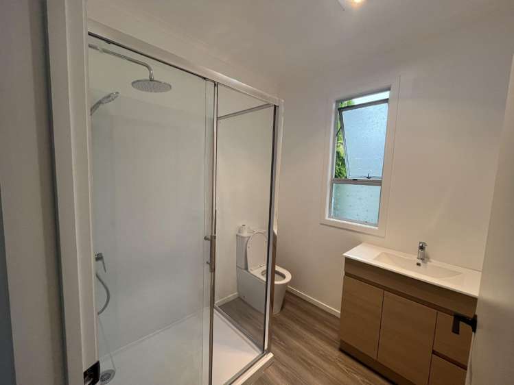 8 Wallath Road Westown_11