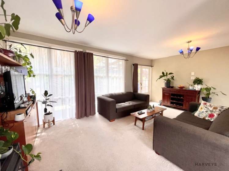 134 Glengarry Road Glen Eden_7