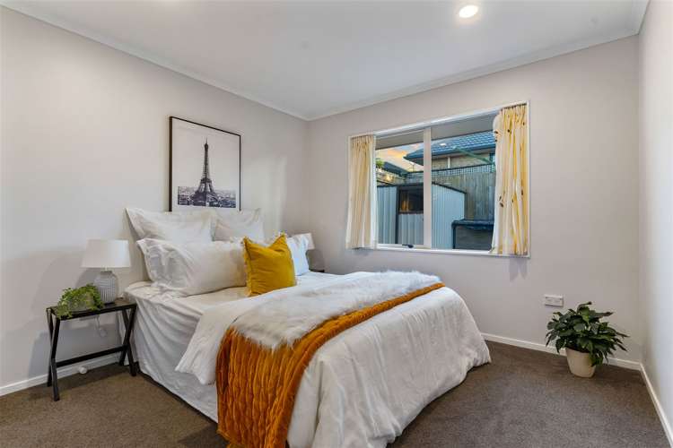 29 Newbliss Crescent East Tamaki Heights_16