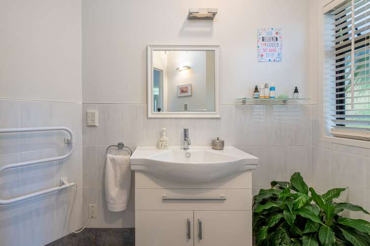 12 Whitby Crescent Mairangi Bay_26