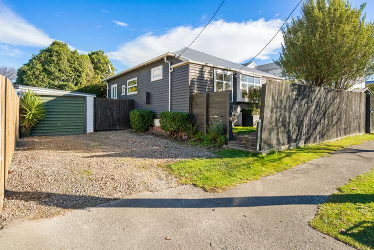 114 Wildberry Street Woolston_20