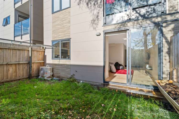 2/120 Stanmore Road Linwood_12