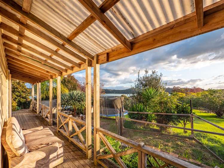 8 Brumby Lane Russell_5