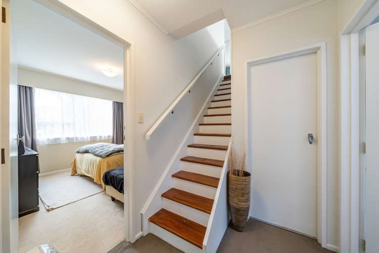 6 Spey Place Papakowhai_20