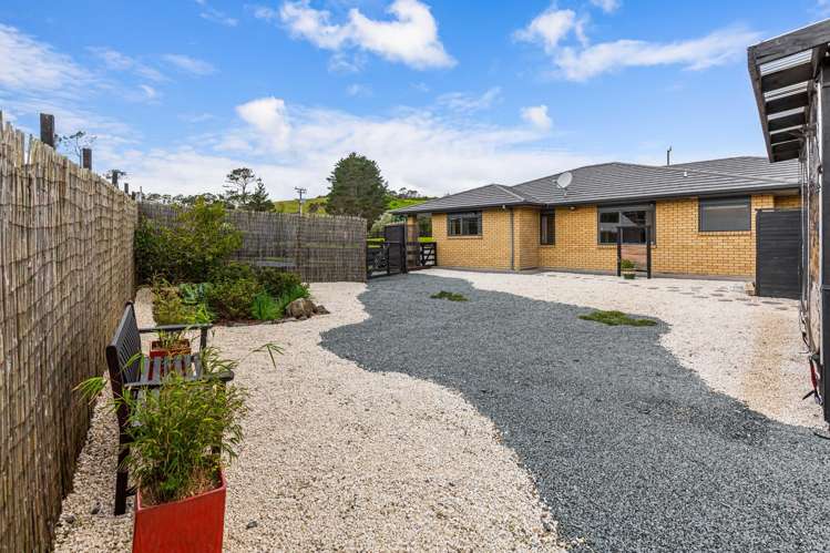 28B Tram Valley Road Swanson_27