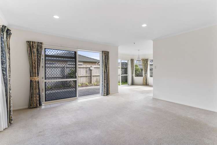 1/64 Riverside Road Orewa_11