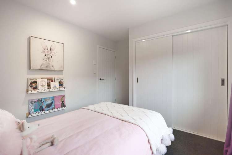 6 Redhaven Rise Netherby_25