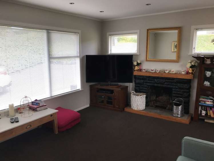 7 Dolbear Street Titirangi_6