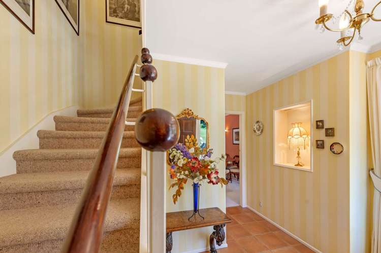 84 Great North Road Saint Johns Hill_19