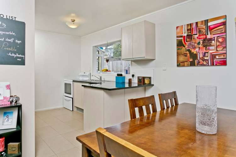 13 Tesla Place Totara Vale_8