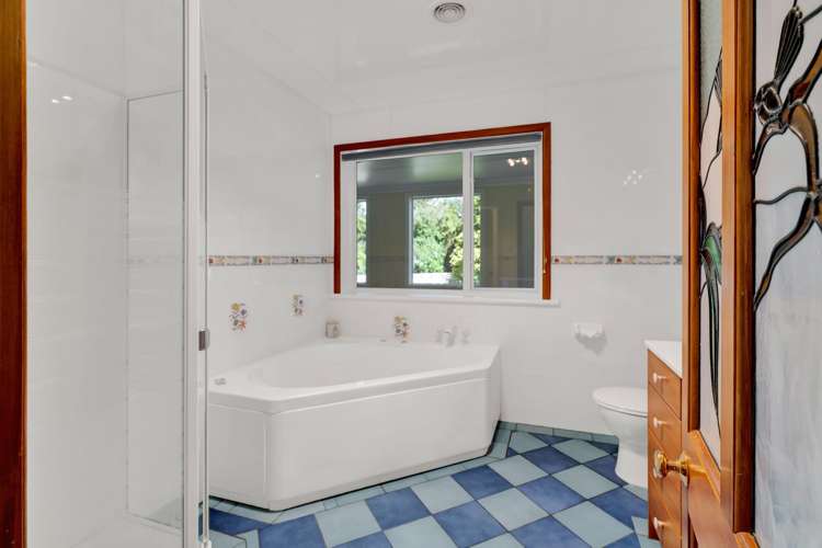 911 Plymouth Road Koru_23