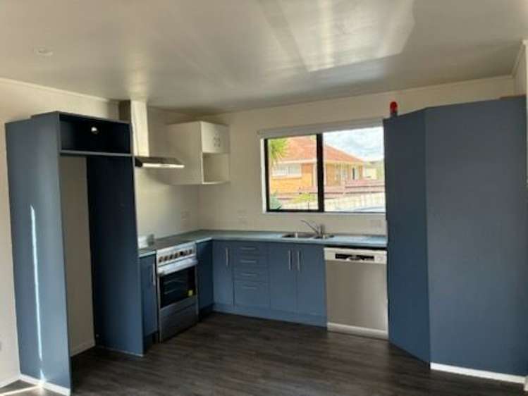 14 Dolbear Street Titirangi_6