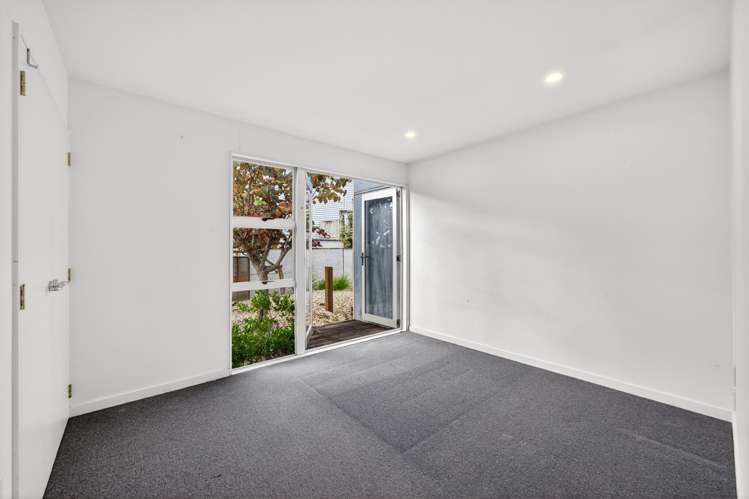 16A Seaside Avenue Waterview_11