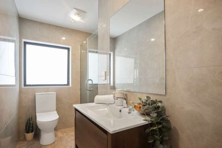 16a James Street Mangere East_11