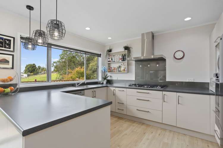 267 Forest Hill Road Waiatarua_6